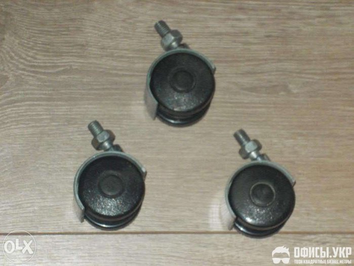 Ролик мебельный поворотный