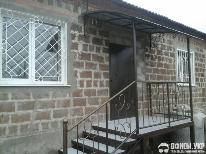 Сдам комерческое помещение в центре Волновахи-46 кв.м