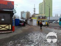 Аренда ролет.Метро Черниговская, 8 м2, очень людно, идеально под кофе.