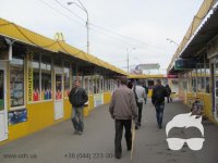 Павильон на Петровке прямо возле метро