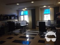 Без %!! м.Контрактовая пл. Аренда кабинета 47 м2 с мебелью в неж.фон