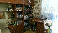 Письменный стол с пеналом и антресолями.