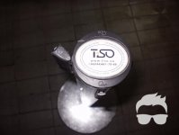 стойка ограждения с выдвижной лентой
