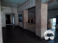 50 м2,- 200 м2 (13 офисов по 16м2)ул. Киото, до метро Лесная 400м,