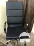 Продам хорошее офисное кресло начальника
