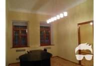 Офис 60кв.м.,1эт, 3 кабинета, Крещатик